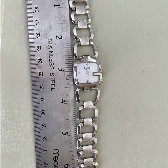 GUCCI
Stainless Steel Mother of Pearl 3 diamond 24mm G-Square Quartz Watch - Picture 7 of 10